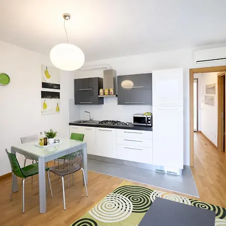 Villaggio Parco Laguna - Con Piscina E Posto Barca 卡瓦利诺